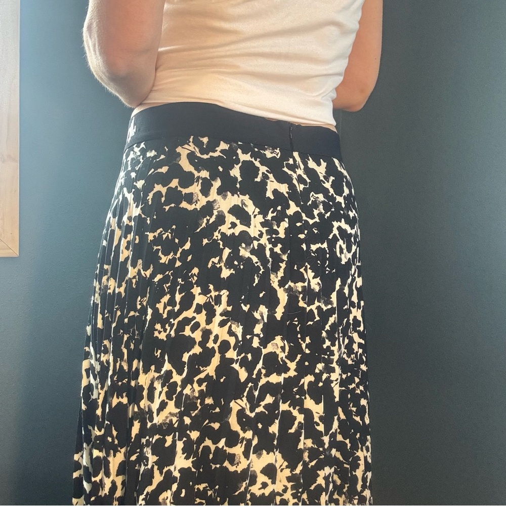 Sfizio Made in Italy Black & White Floor Length Print Maxi Skirt size 8/L - Picture 3 of 16